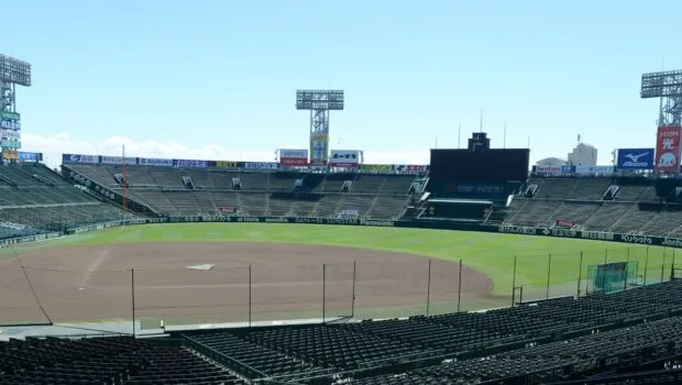 台風15号が甲子園直撃？第4試合中止、花咲徳栄―仙台育英は予定通り