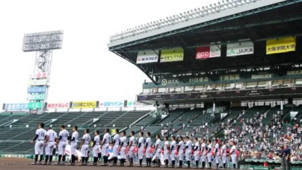 仙台育英が開幕戦制す！田山纏が大会1号弾、3投手リレーで札幌日大を撃破