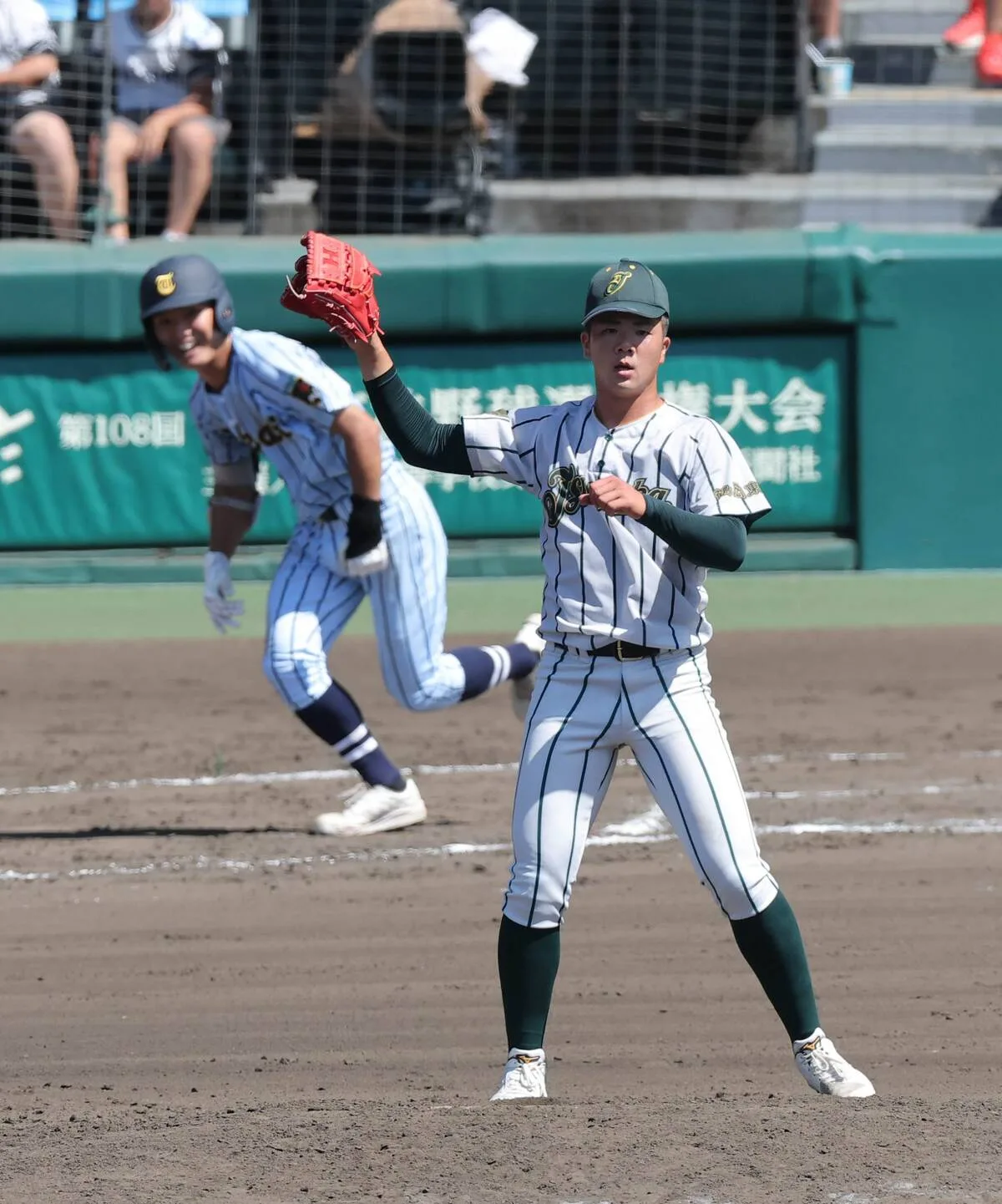 【甲子園】鶴岡東まさかの初戦敗退…好機逸し東海大甲府に２－５