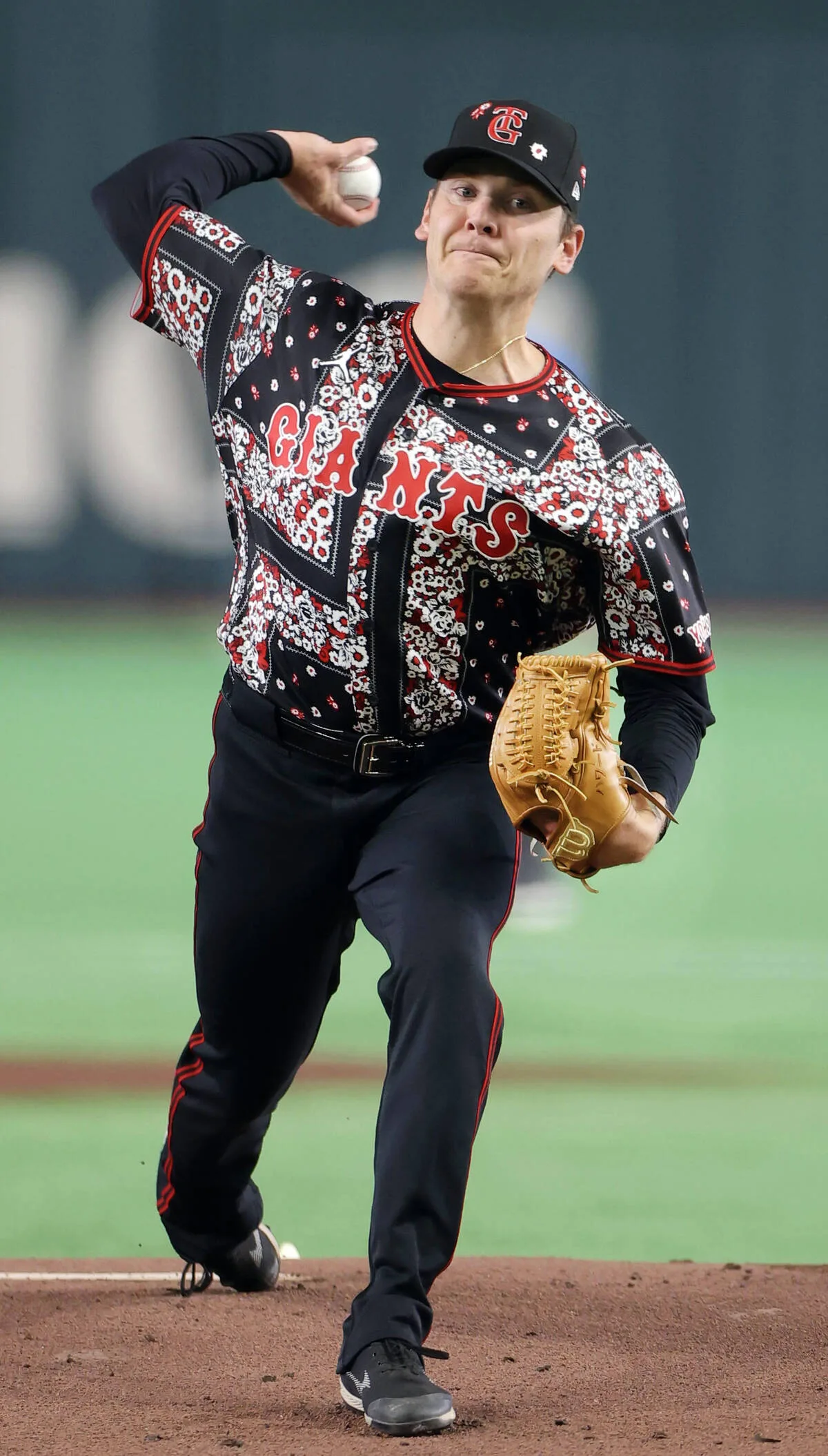 巨人ハワード、復帰戦で圧巻の7回零封！16者連続アウトの快投で移籍後初白星