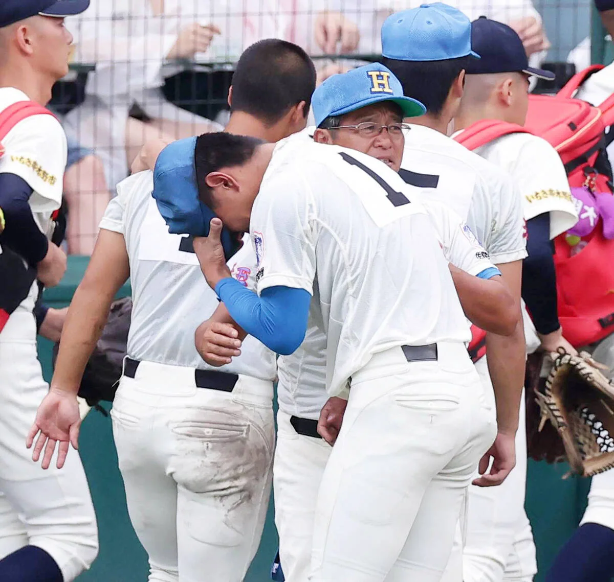 花咲徳栄・黒川凌大、涙の完投も実らず…49校目のジンクス止まらず仙台育英に0−1