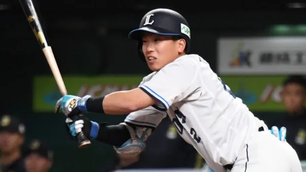 西武・滝澤夏央、22歳の小兵が魅せた！深い位置からワンバウンド送球で沸かせた華麗な美技