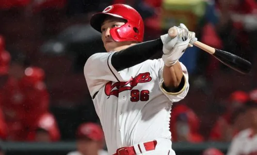 広島・中村奨成がファーム6号！弾丸ライナーで一軍復帰アピール