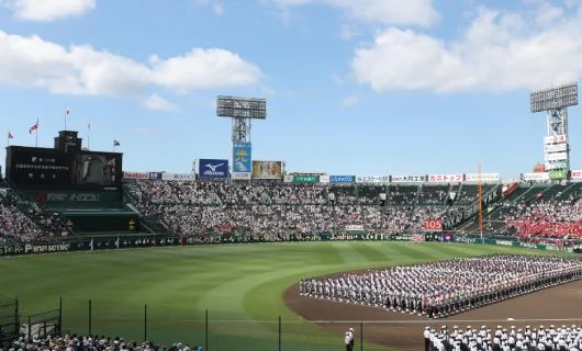 横浜vs沖縄尚学、早くも激突！下位打線の連打で先制→すぐさま反撃の夏の甲子園2026