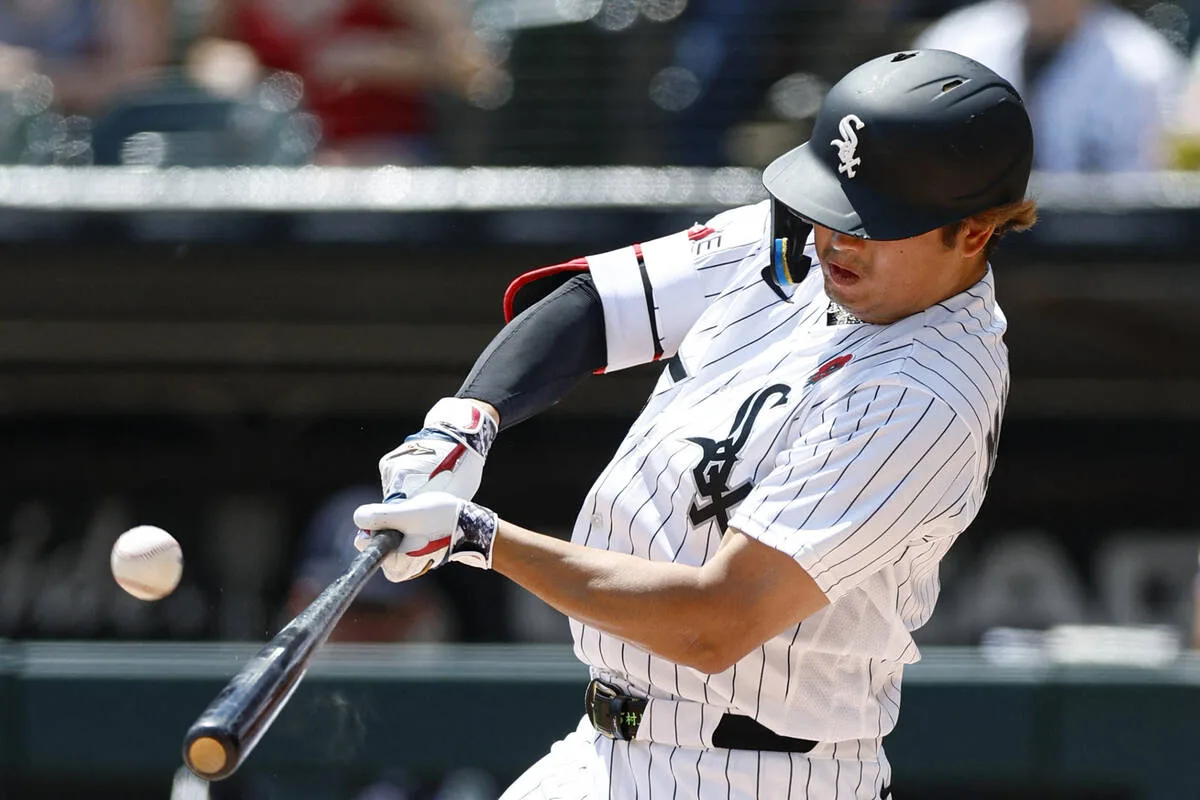 村上宗隆、7戦連続安打＆復帰後16戦連続出塁！2戦連発24号なるか