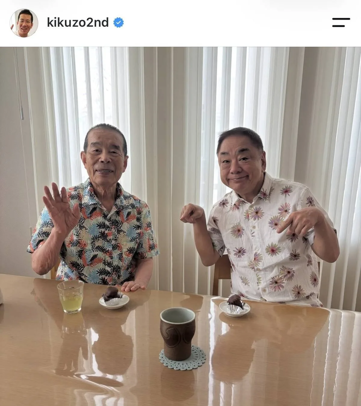 88歳・林家木久扇と79歳・三遊亭好楽の笑顔2ショットにファン歓喜！木久蔵が公開