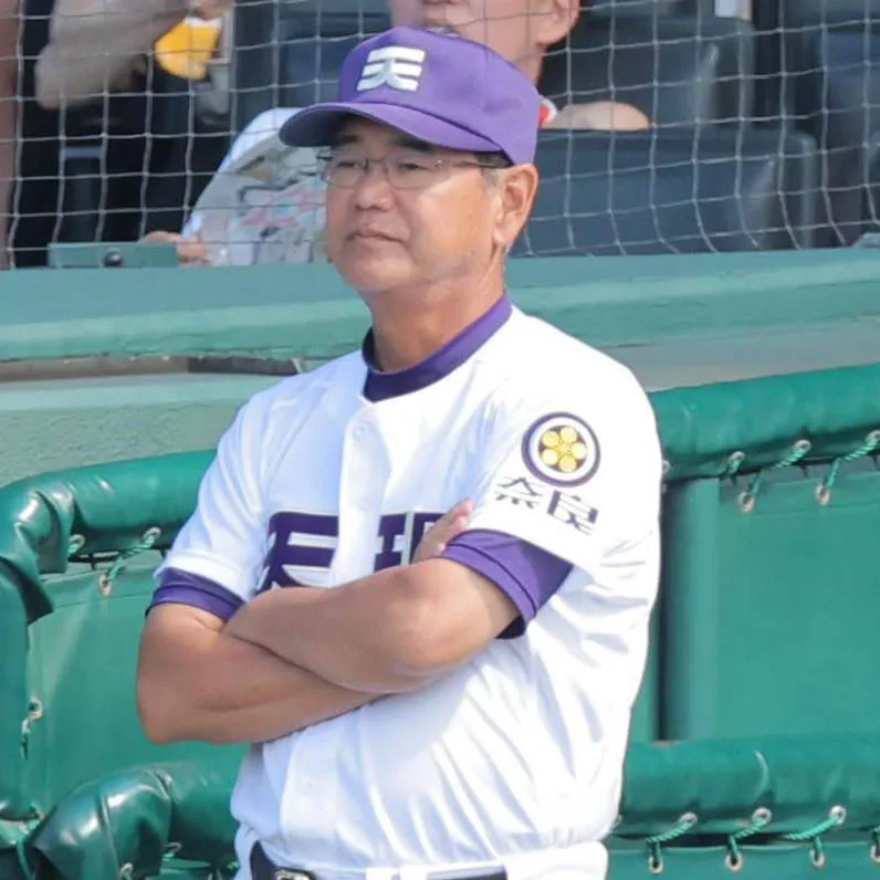 天理・藤原監督「甘くない」エース代役の変則左腕に託す